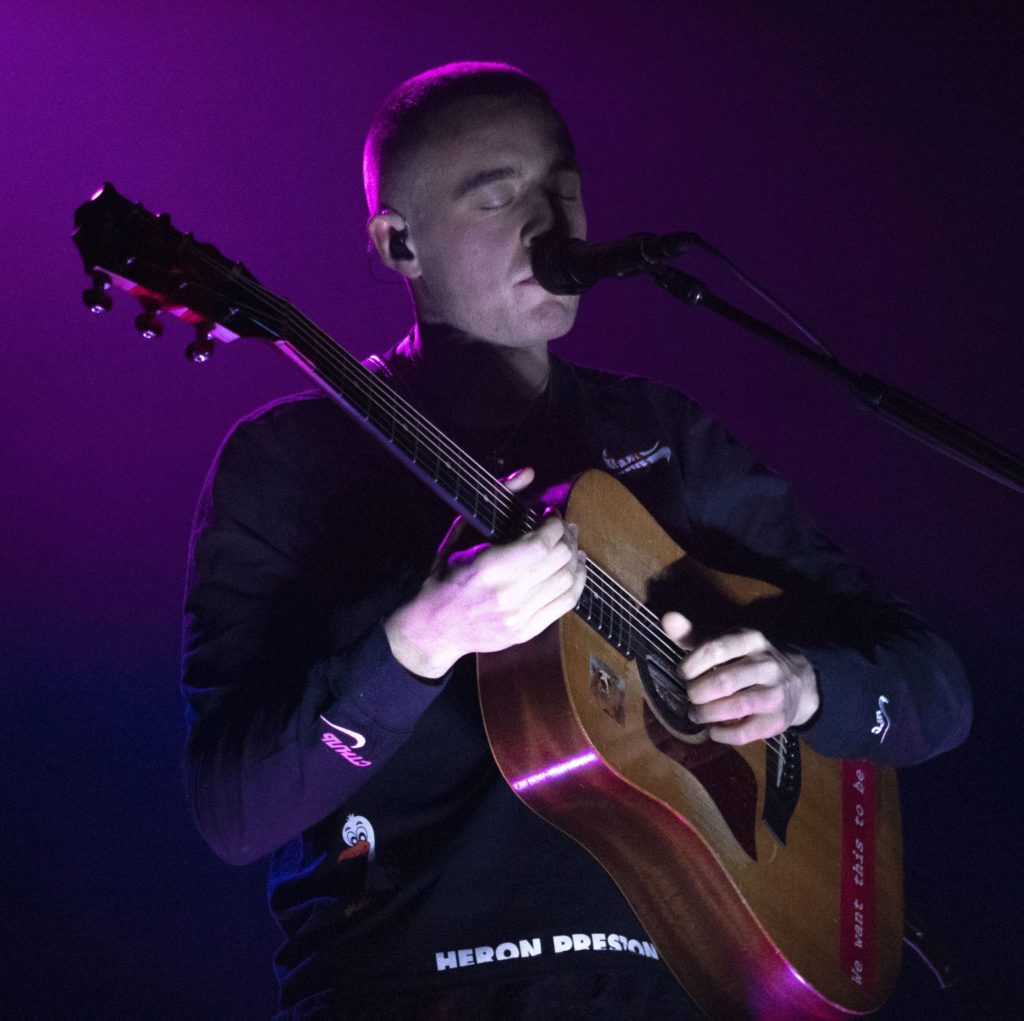 Dermot Kennedy Serenades Chicago ConcertPants