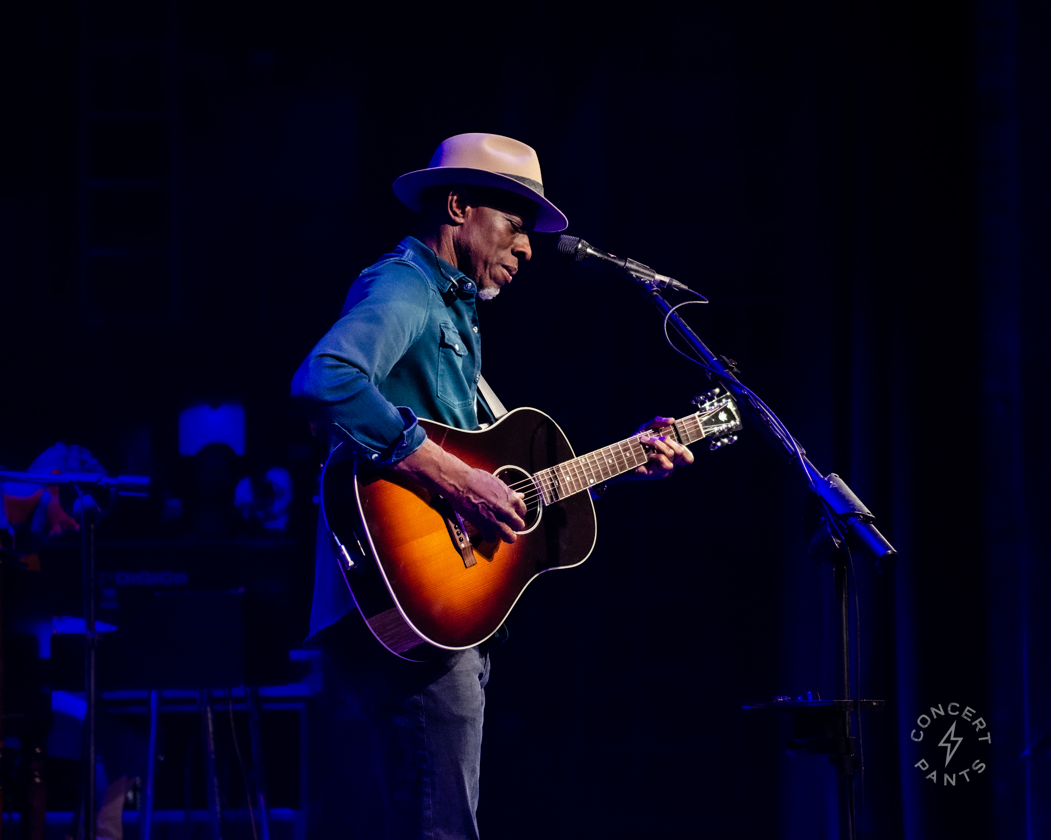 CONCERT REVIEW – Keb’ Mo in Austin, TX – July 26, 2023 – ConcertPants